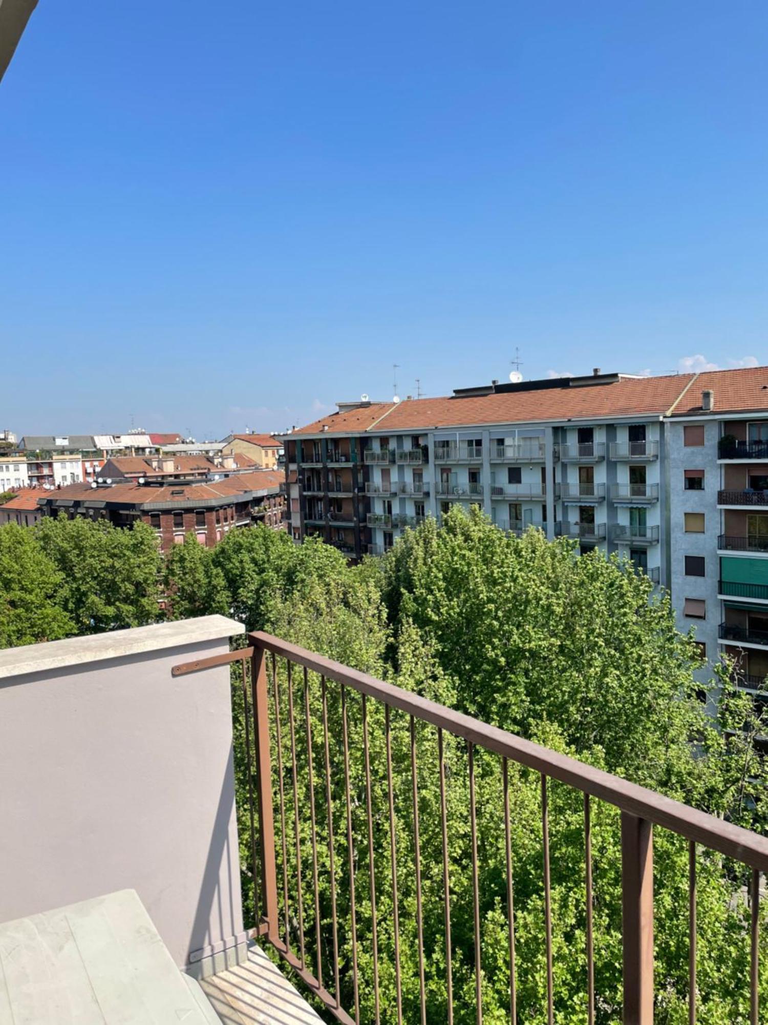 Trilocale Con Vista E Due Bagni Vicino Citylife Milano