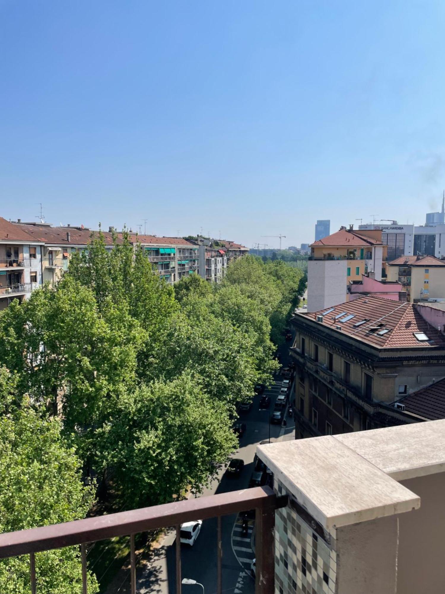 Apartment Trilocale Con Vista E Due Bagni Vicino Citylife Mailand